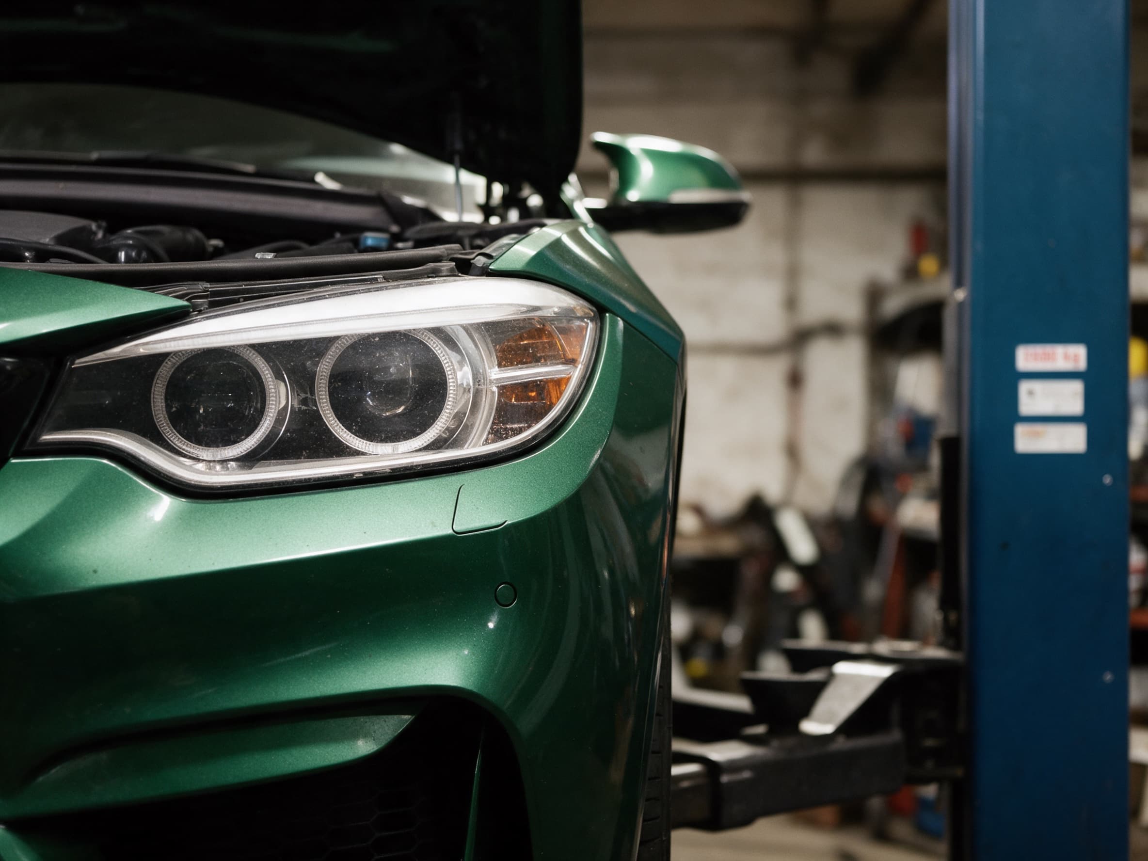 BMW M4 en intervention au Garage D'Aumetz